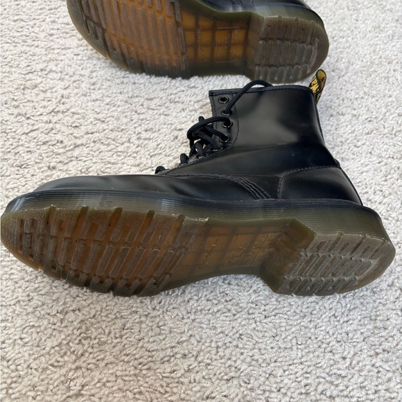 Doc Martens 1460 WOMEN'S SMOOTH LEATHER LACE UP BOOTS- SIZE 7 - Picture 4 of 5